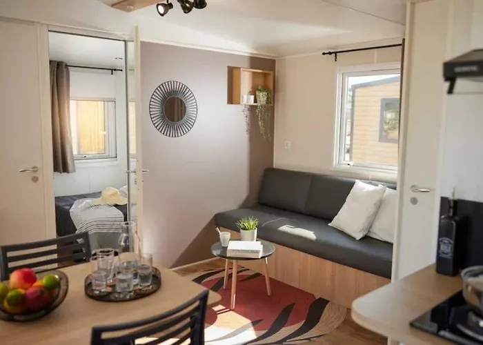 Zecamping 4 Dog Friendly Equitation Espace Aquatique Ле-Булу