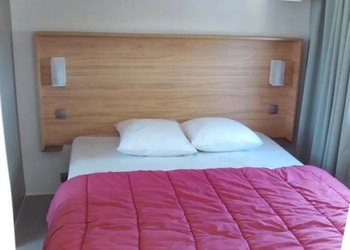 Кемпинг Zecamping 4 Dog Friendly Equitation Espace Aquatique 4*